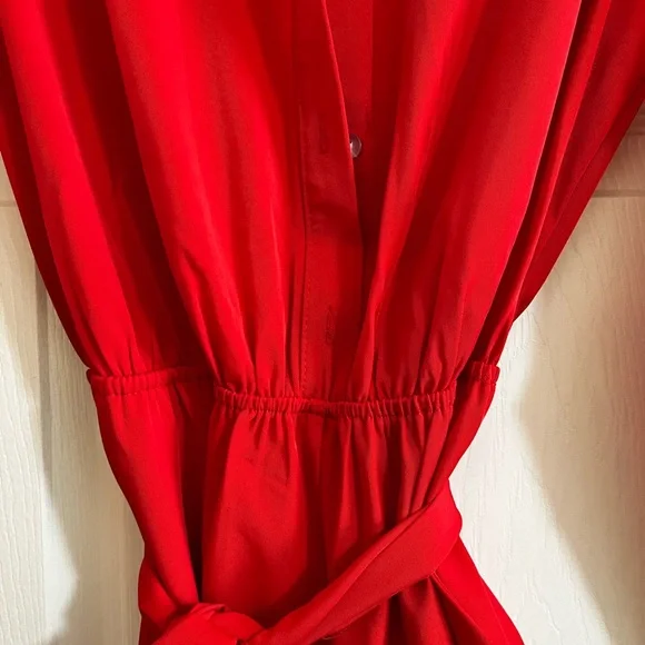 Elegant Red Button-Up Jumpsuit New w/o Tags - Picture 4 of 9